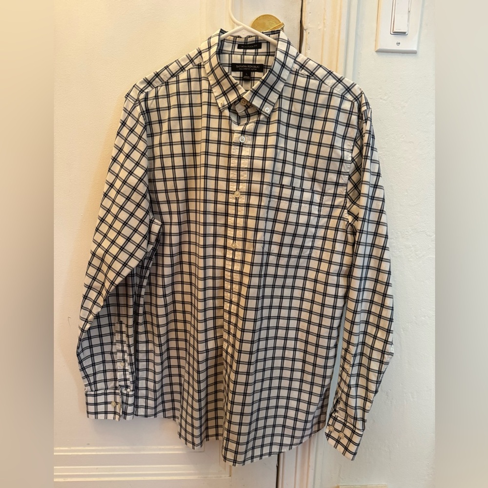 Banana Republic Navy and White Casual Button Down Shirt size Large